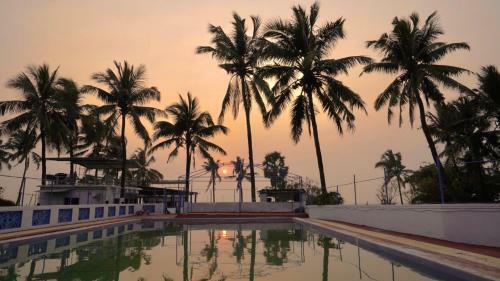 Hotel Santorini Vasai Resort