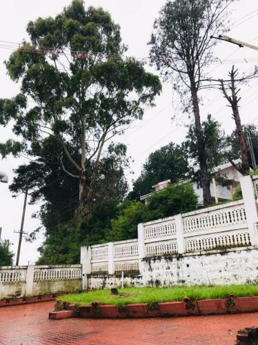 Hotel Queens Cottage - Individual Cottage