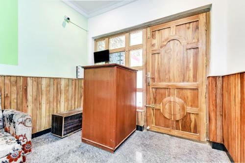 Hostal Oyo 78744 Limra Residency