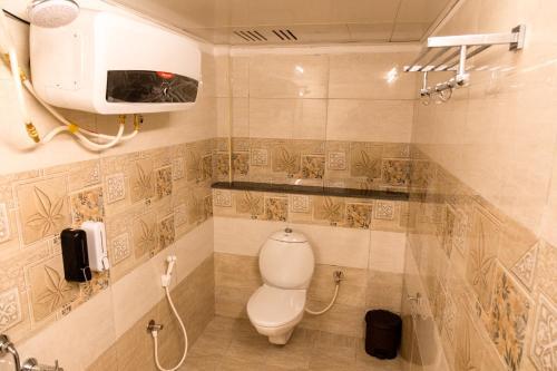 Hotel Aakash Rooms And Cottages,