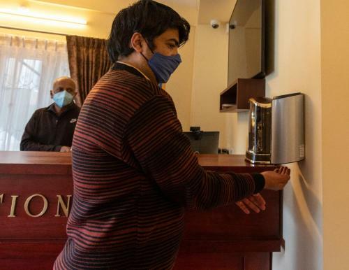 Hotel Aakash Rooms And Cottages,