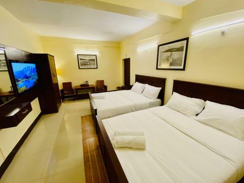 Hotel Aakash Rooms And Cottages,