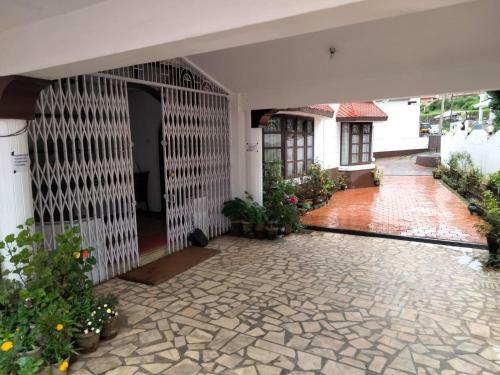 Hotel Staymaker Gemini Home Stay