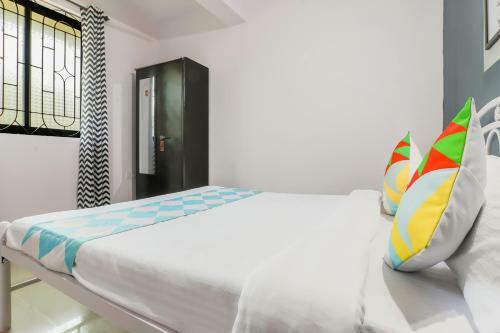 Hostal Oyo Home 81707 Elegant 1bhk Varca