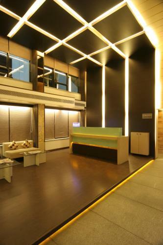 Hotel Pride Biznotel Alkapuri