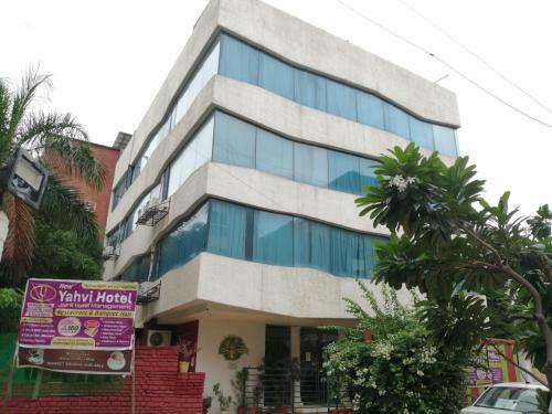 New Yahvi Hotel