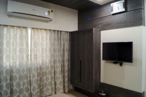 Hotel Midtown,vadodara