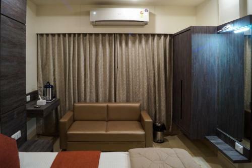 Hotel Midtown,vadodara