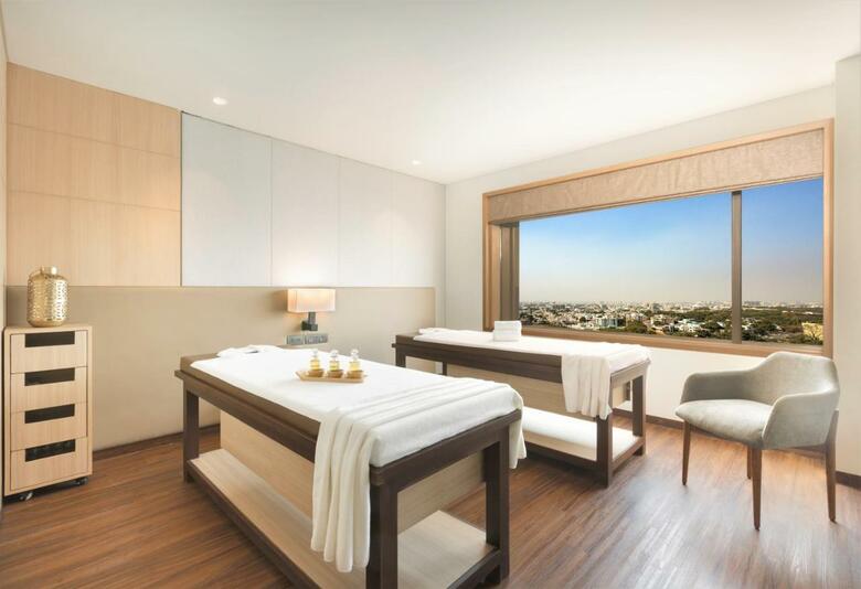 Hotel Courtyard By Marriott Vadodara