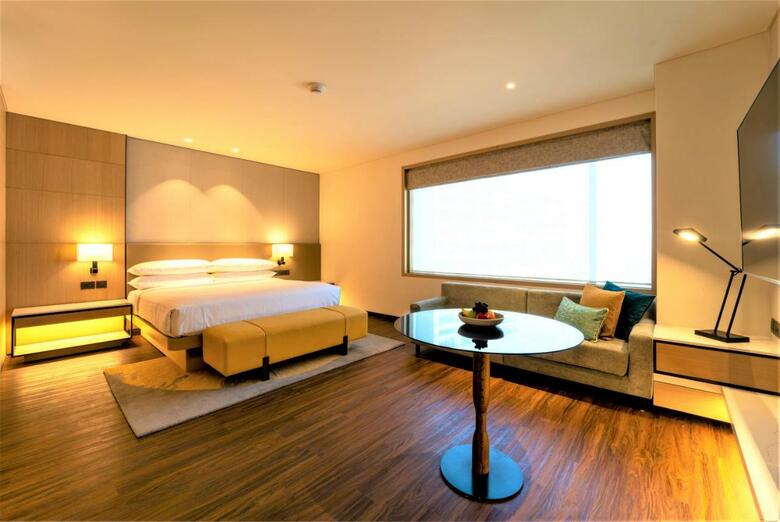 Hotel Courtyard By Marriott Vadodara