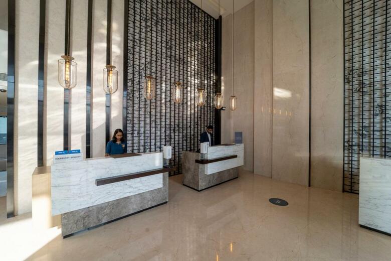Hotel Courtyard By Marriott Vadodara