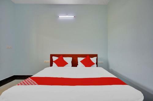 Hotel Oyo Flagship 84490 Ar Deluxe Residency