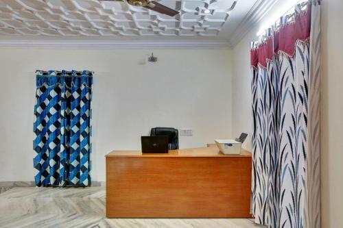Hotel Oyo Flagship 84490 Ar Deluxe Residency