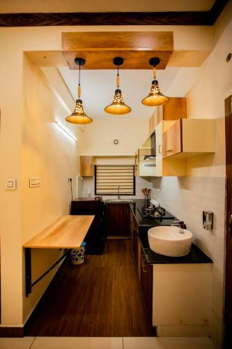 Cliff Way Apartments
