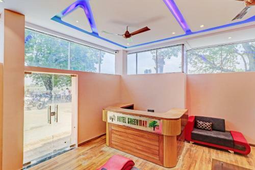 Oyo Flagship 80650 Hotel Green Way
