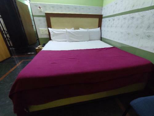 Spot On 81147 Hotel Taj