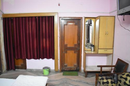 Hotel Satyam Dham By Wb Inn