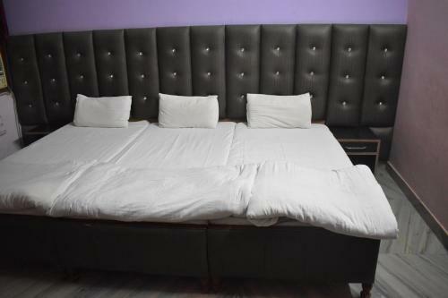 Hotel Satyam Dham By Wb Inn