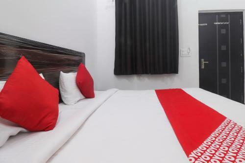 Hotel Oyo 67215 Shri Hit Radha Bhawan