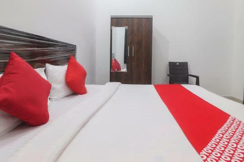 Hotel Oyo 67215 Shri Hit Radha Bhawan