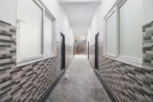 Hotel Oyo 67215 Shri Hit Radha Bhawan