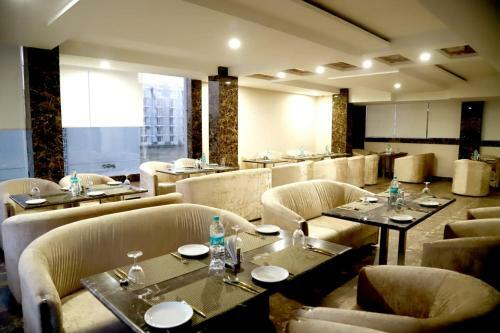 Hotel Country Inn Vrindavan