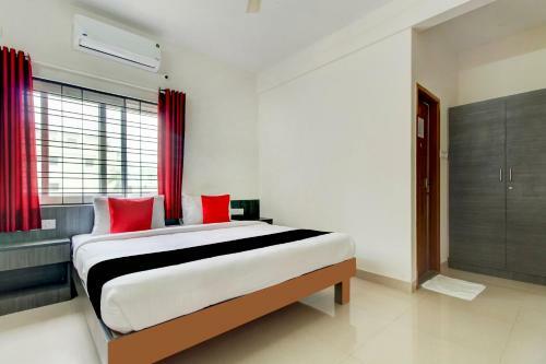 Capital O 76540 Hotel Slice