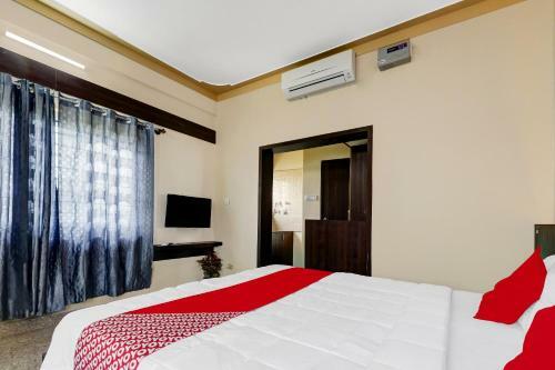 Hotel Oyo 82631 Dms Service Apartment
