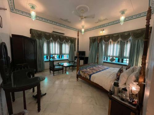 Hotel Inder Prakash