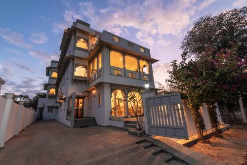 Villa Sagat Raaso By Vista Rooms