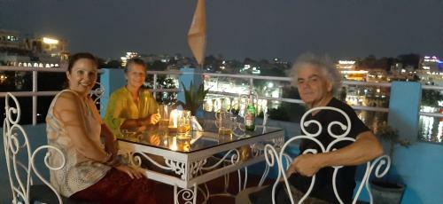 Hostal Shiv Palace Guest House