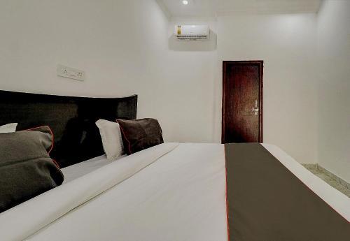 Collection O 82549 Hotel Sanaiya