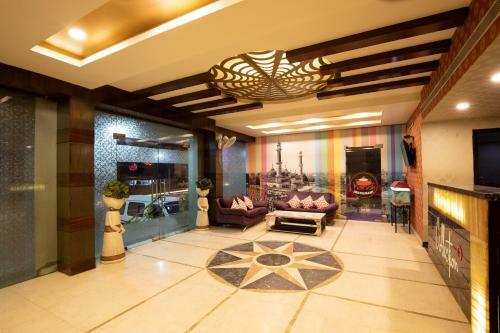 Collection O 82549 Hotel Sanaiya