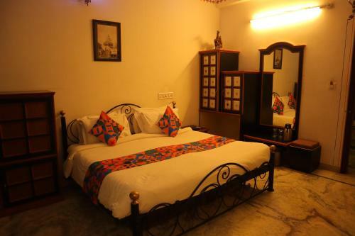 Hotel Baba Palace By Mayur Cafe