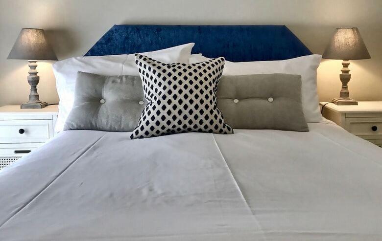 Bed & Breakfast Grove House