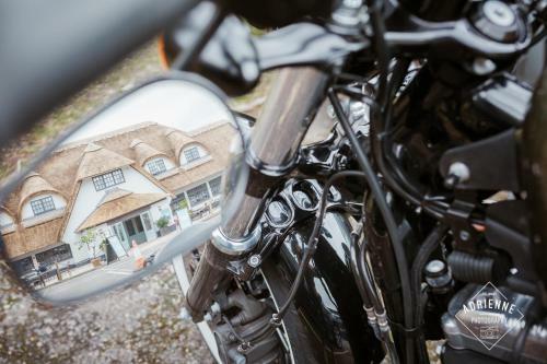 Potters Heron Hotel