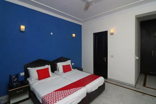Hostal Oyo 78609 Rejoice Homestay