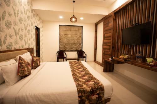 Hotel Bhairav Bagh & Restaurant