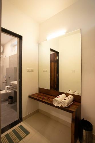 Hotel Bhairav Bagh & Restaurant