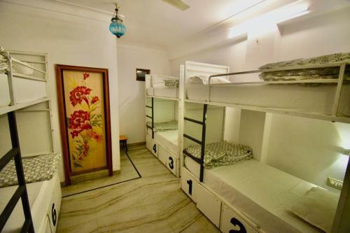 One Light Hostel