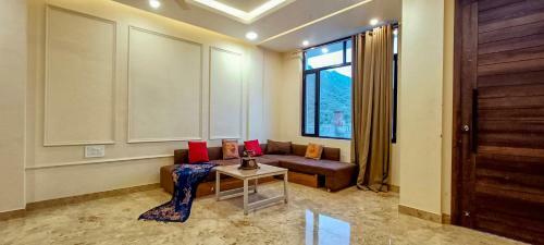 Eko Stay - Pashmina Villa
