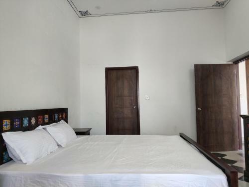 Bordia Hills Villas With Pool