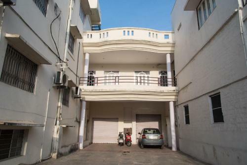 Dev Vijay -city Centre Boutique Homestay