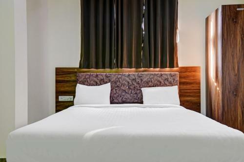 Oyo 86002 Hotel Komal Palace