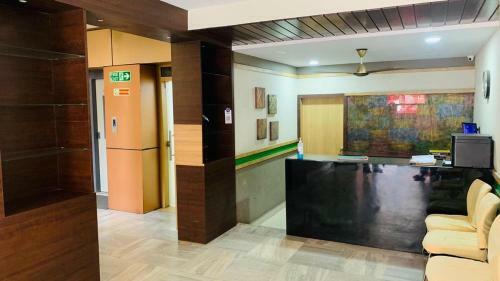 Center Point The Hotel By Travelkartonline