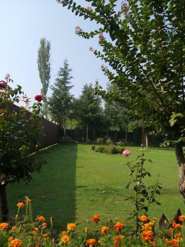 Hostal A 10 Bedroom Guesthouse