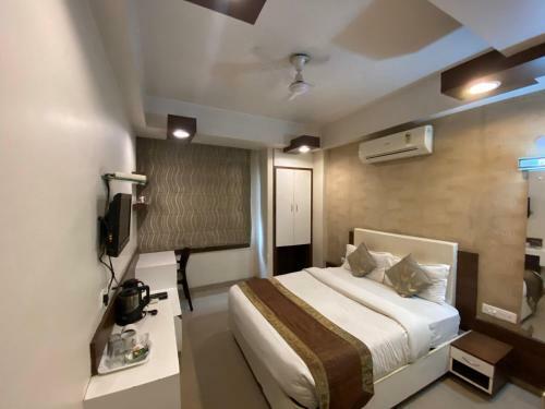 Hotel Starlit Select Nirvana