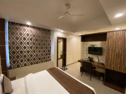 Hotel Starlit Select Nirvana