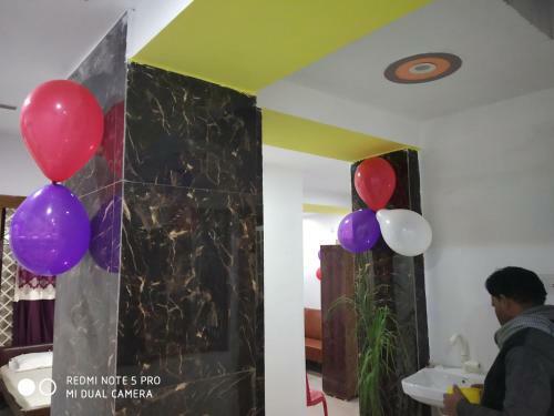 New Hotel Yatri Niwas