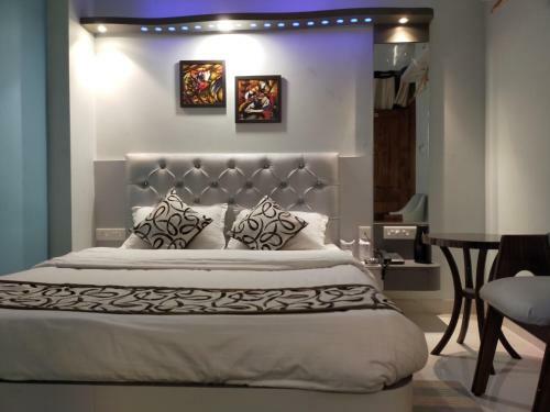 Hotel Prabhat